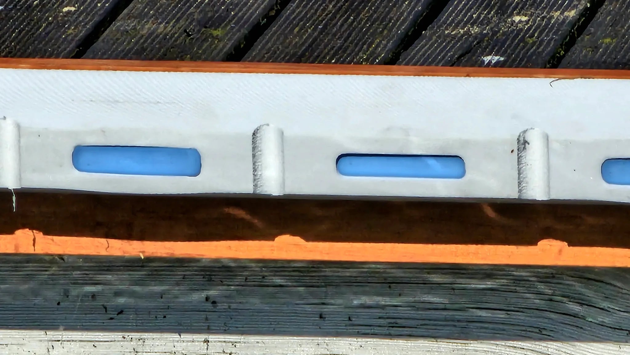 Steigerfender - EVA foam - 100 x 12 x 6 cm  - wit - waterdicht