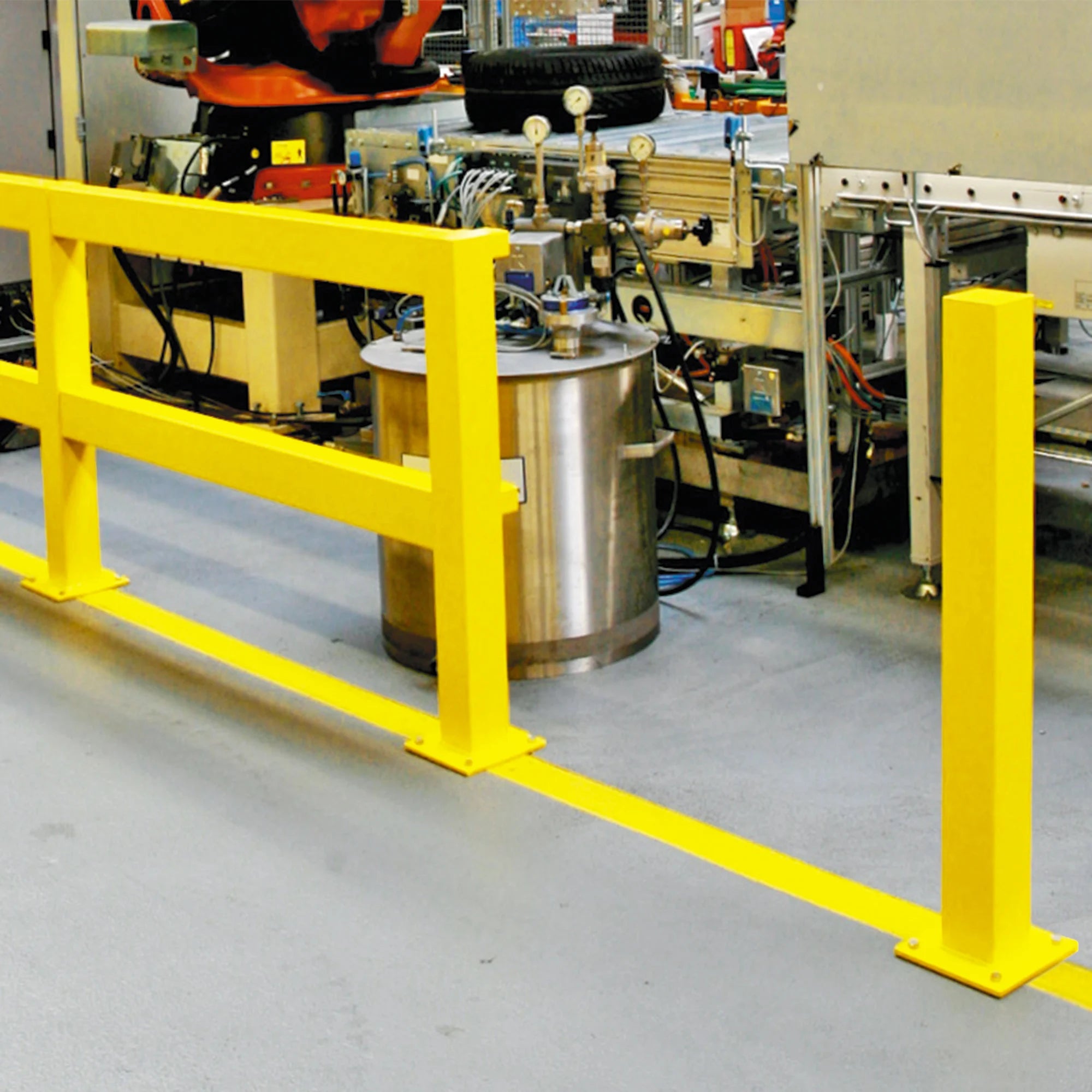 BLACK BULL magazijn railing XL-LINE – hoogte 100 cm geel gecoat – binnen & buiten