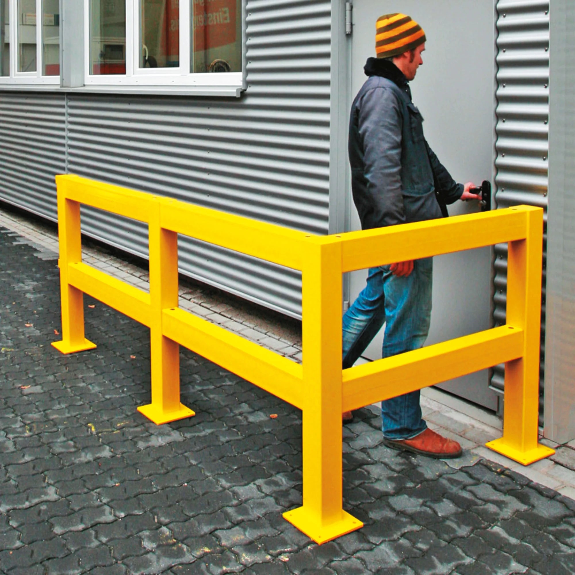 BLACK BULL magazijn railing XL-LINE – hoogte 100 cm geel gecoat – binnen & buiten